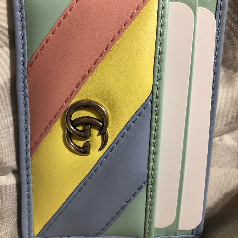 Gucci Card Holder-Authentic - Picture 2 of 5
